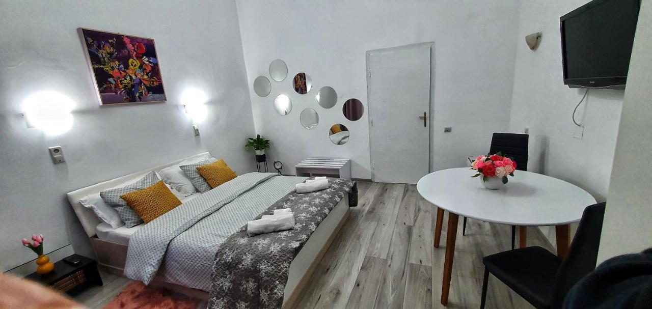 Citadel Rooms Cluj-Napoca Exterior foto